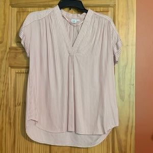 Gap short sleeve top